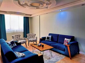 Grand Room, 2 Bedrooms | Premium bedding, desk, blackout drapes, iron/ironing board - Samlife Apart (Samsun)