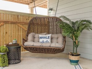 House, 4 Bedrooms | Property grounds