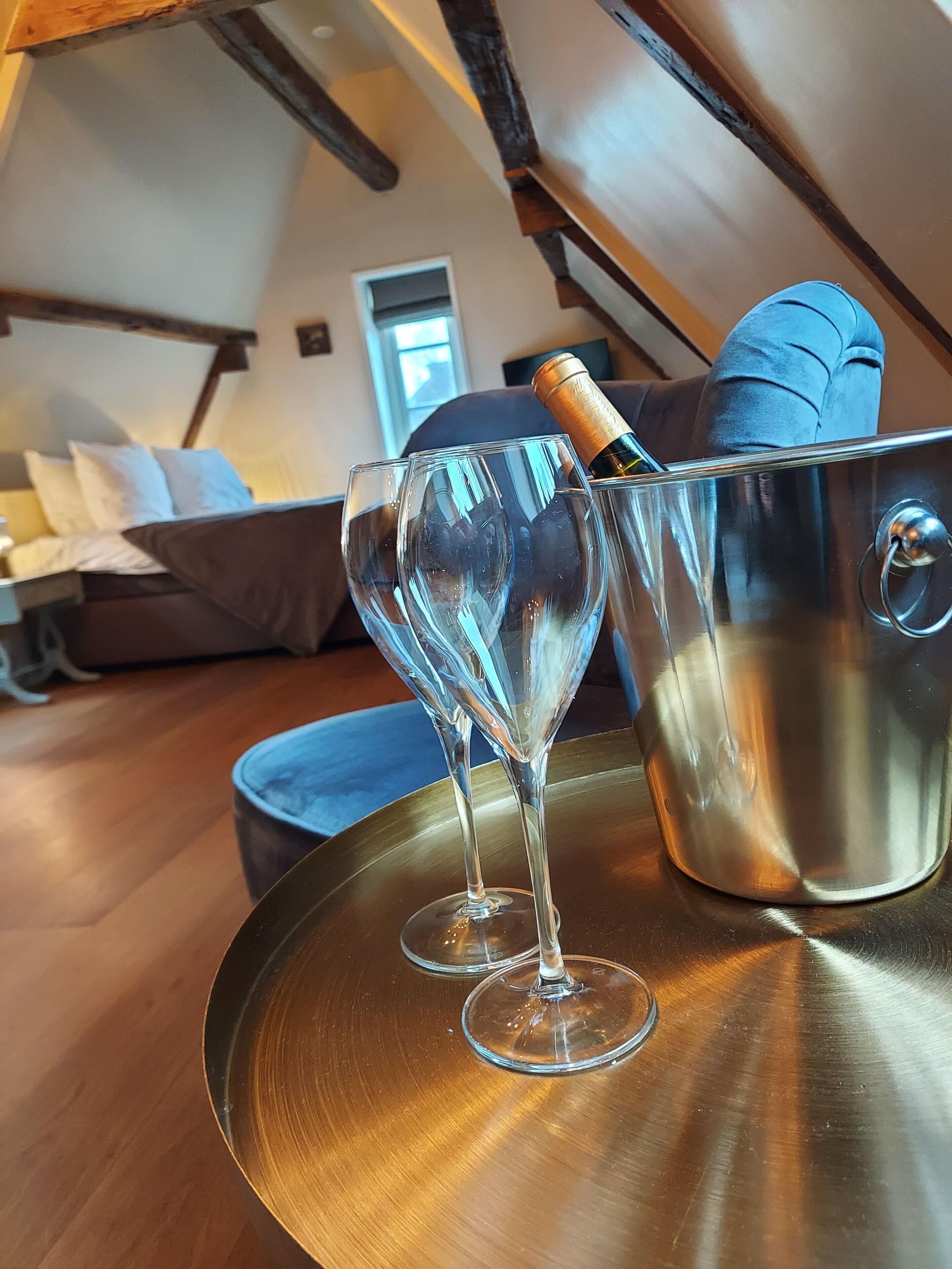 รูมเซอร์วิส - บริการอาหาร