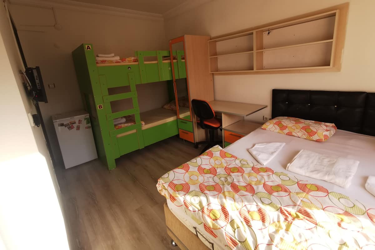 Family Room | Free WiFi, bed sheets, wheelchair access