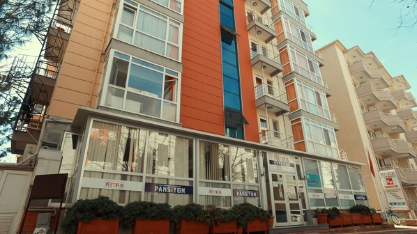 Fachada de la propiedad