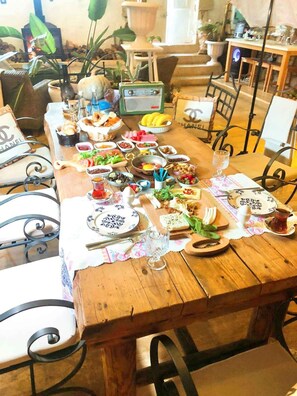 Daily cooked-to-order breakfast (EUR 7.5 per person) - Beyaz Kapı Boutique Hotel (Cesme)
