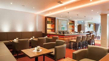 Bar (trong khuôn viên)