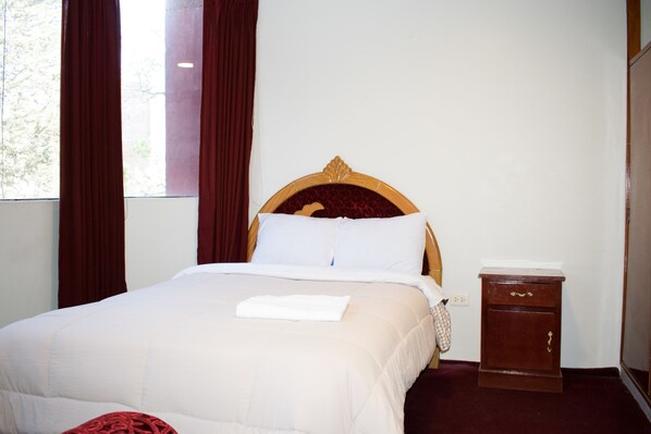 Double Room | Iron/ironing board, free WiFi