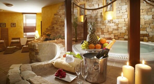 Indoor spa tub - Spa Hotel Bilý Hořec (Harrachov)