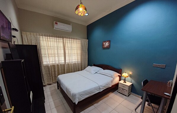 Desk, iron/ironing board, free WiFi - Memory Homestay (Kuantan)
