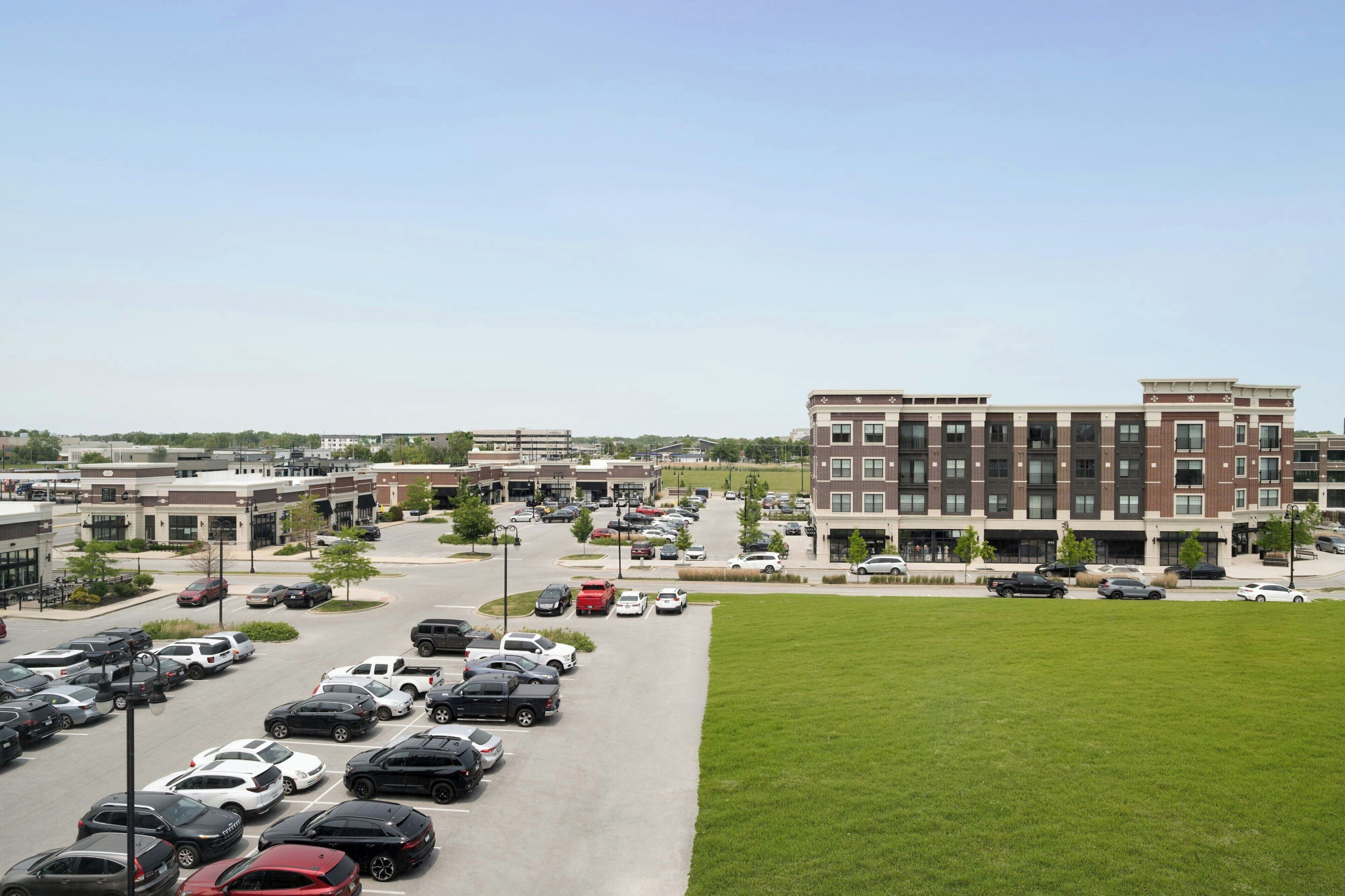 1 bedroom, pillow-top beds, desk, iron/ironing board