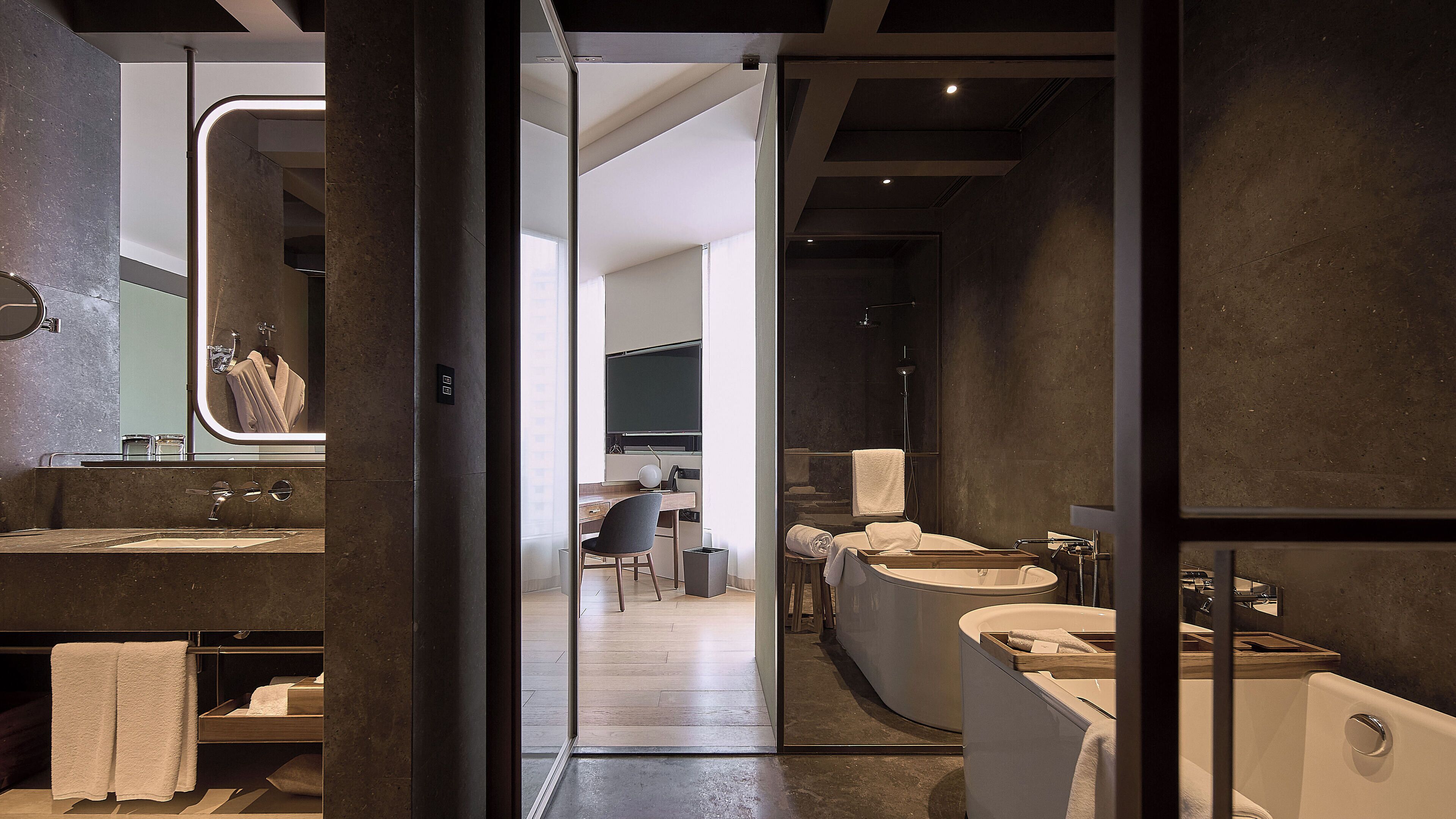 premier hollywood king room | 1 bedroom, premium bedding, down duvets, free minibar items