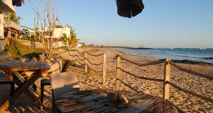 Hostal Galapagos by Bar de Beto