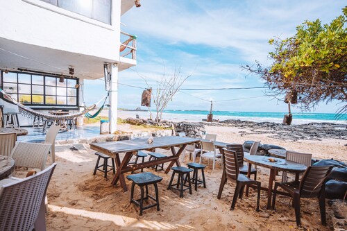 Hostal Galapagos by Bar de Beto