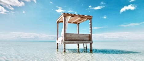 Plage privée à proximité, sable blanc, navette gratuite vers la plage