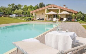 Seasonal outdoor pool, a rooftop pool