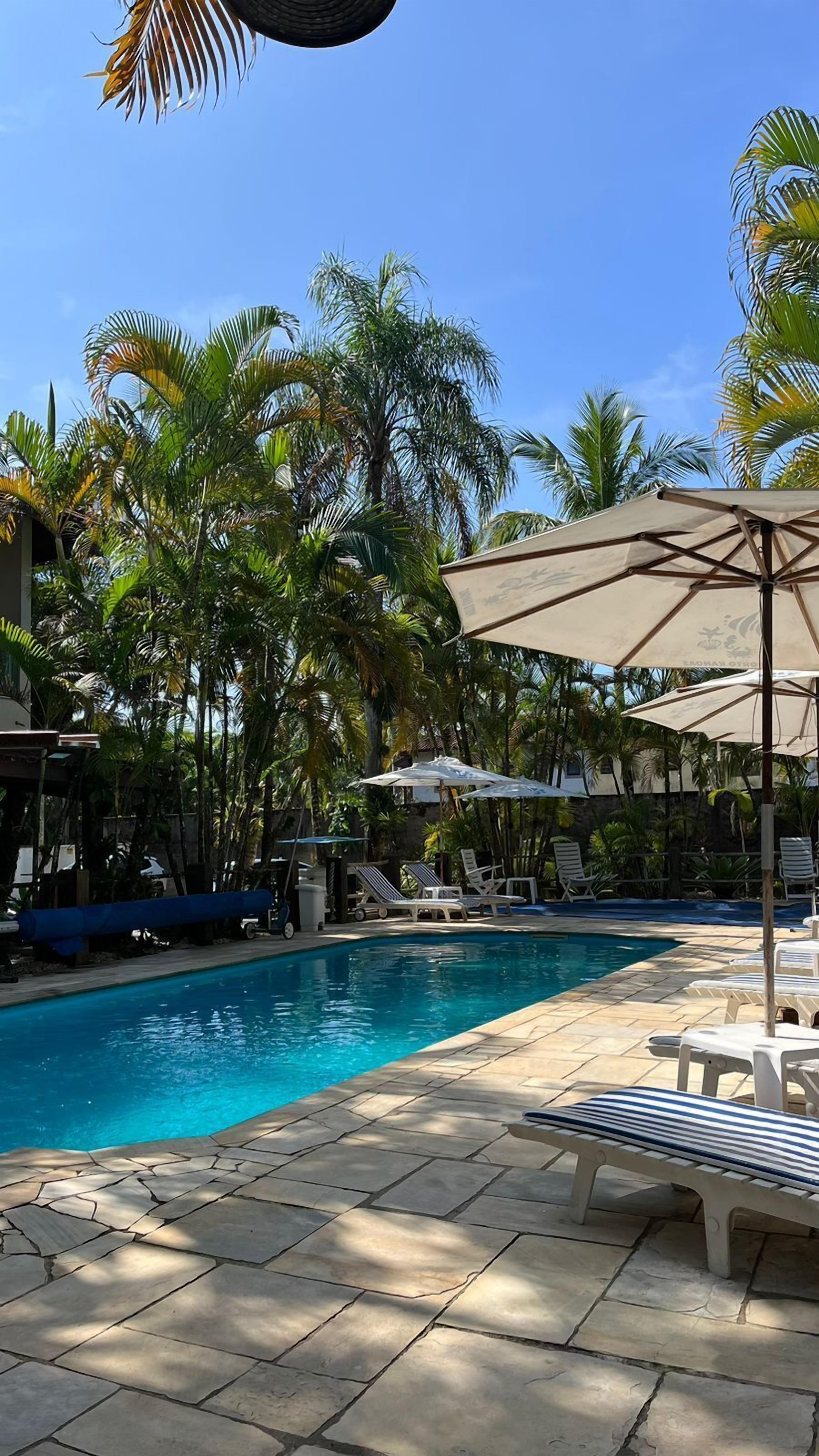 outdoor pool, pool loungers