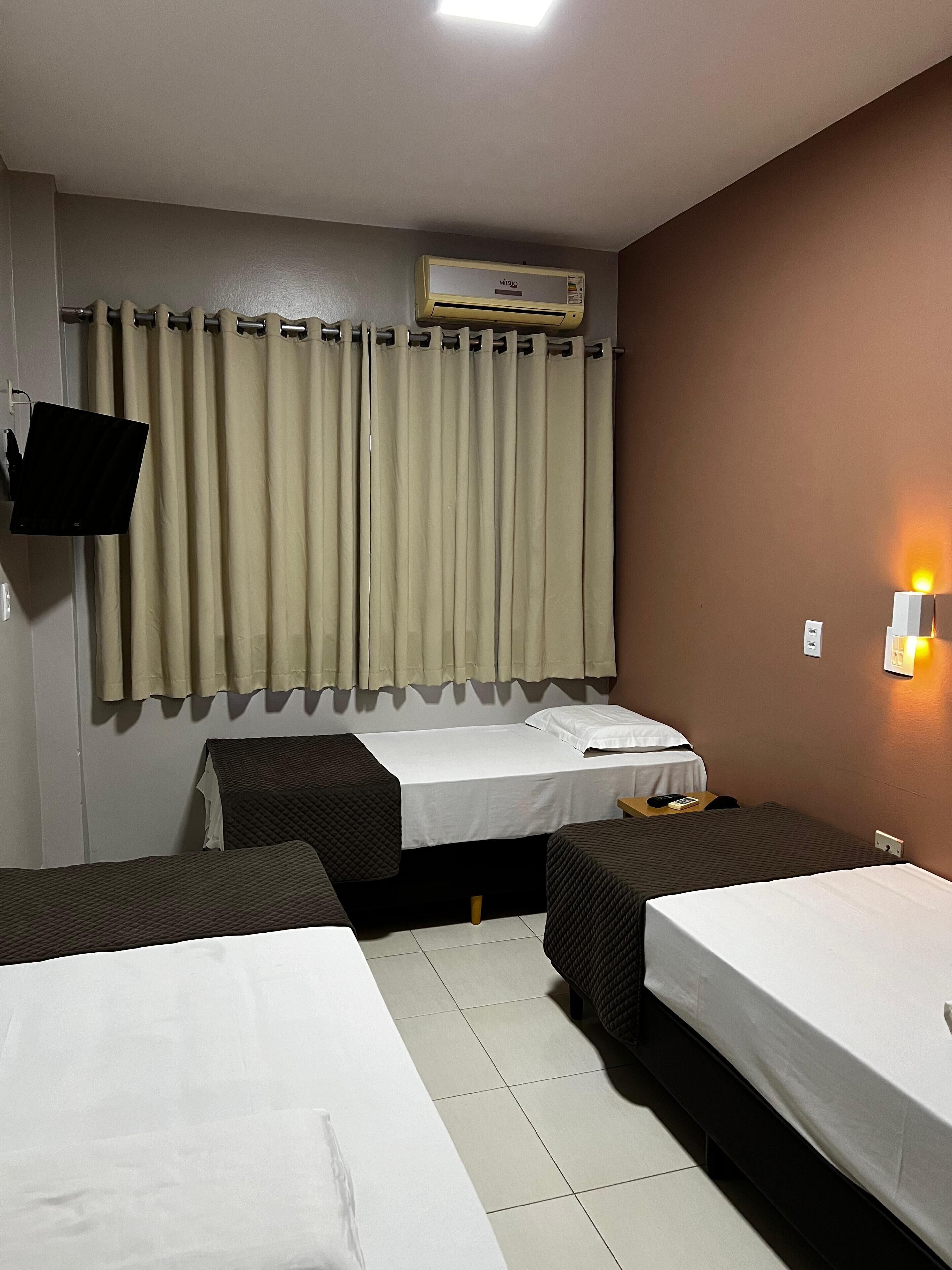 triple room | premium bedding, minibar, free wifi, bed sheets