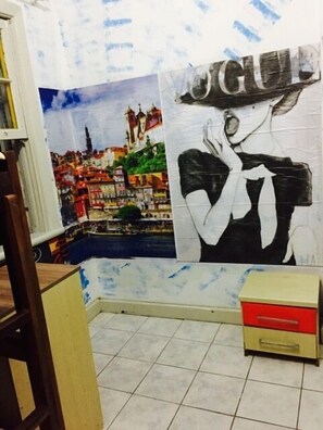 Free WiFi, bed sheets