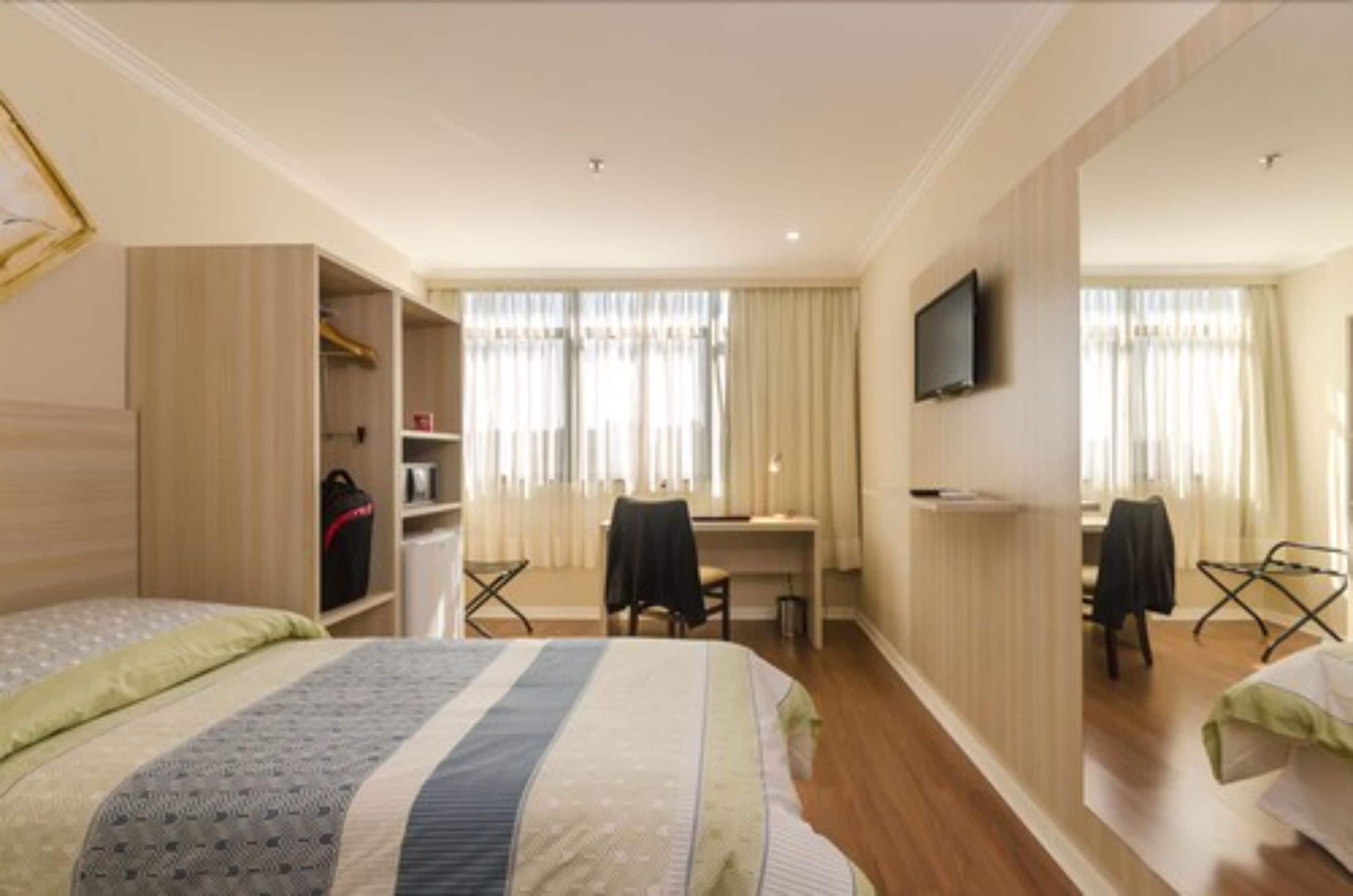 studio | minibar, in-room safe, desk, blackout curtains