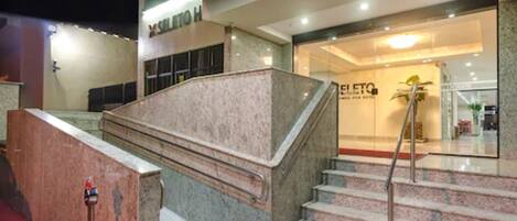 Perincian bahagian luar