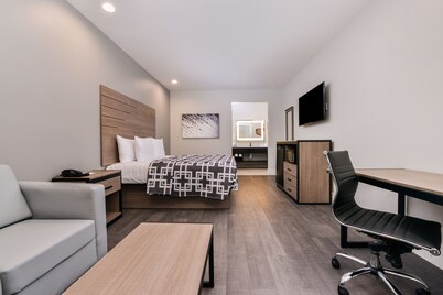 Palace Inn Blue Tomball Parkway