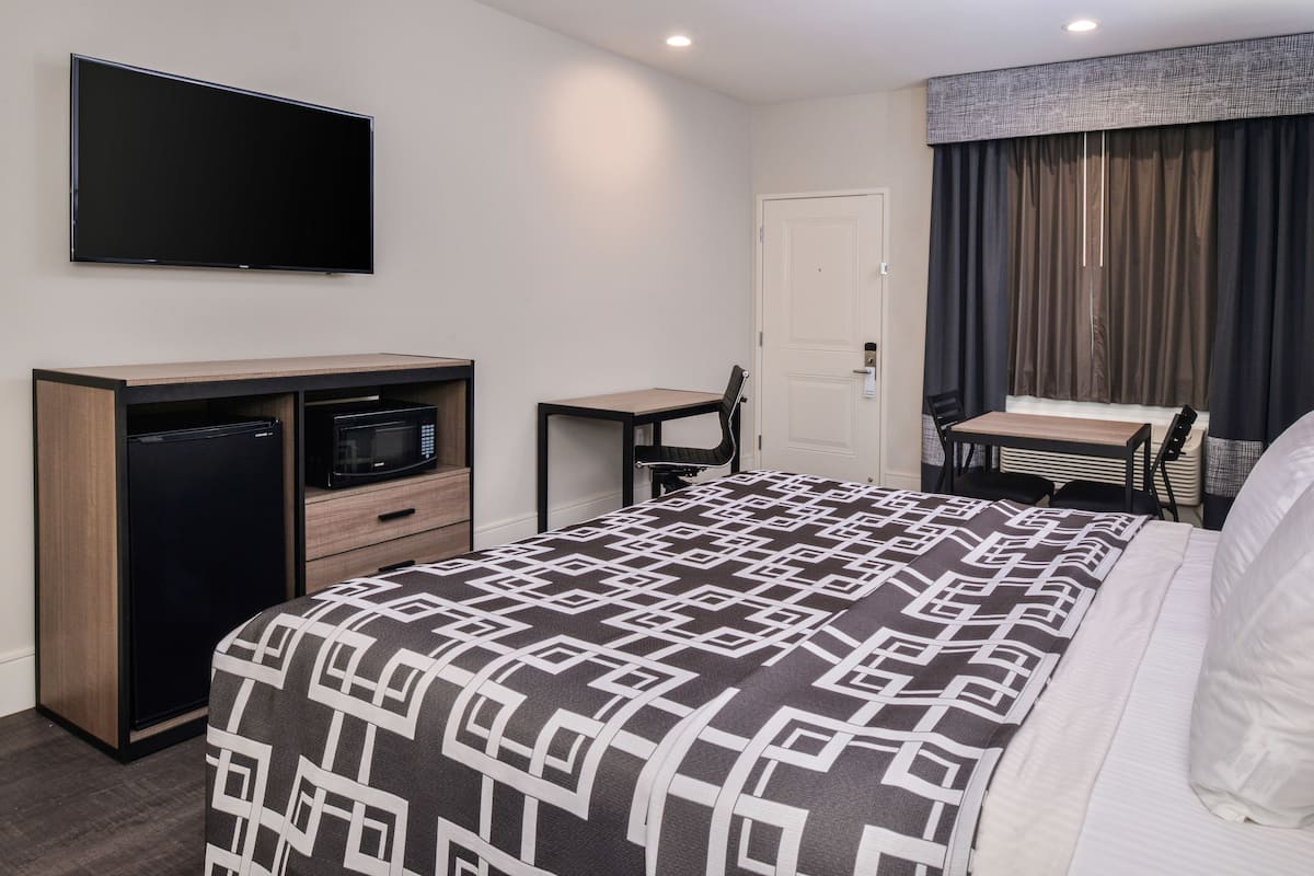 Desk, blackout drapes, iron/ironing board, free WiFi