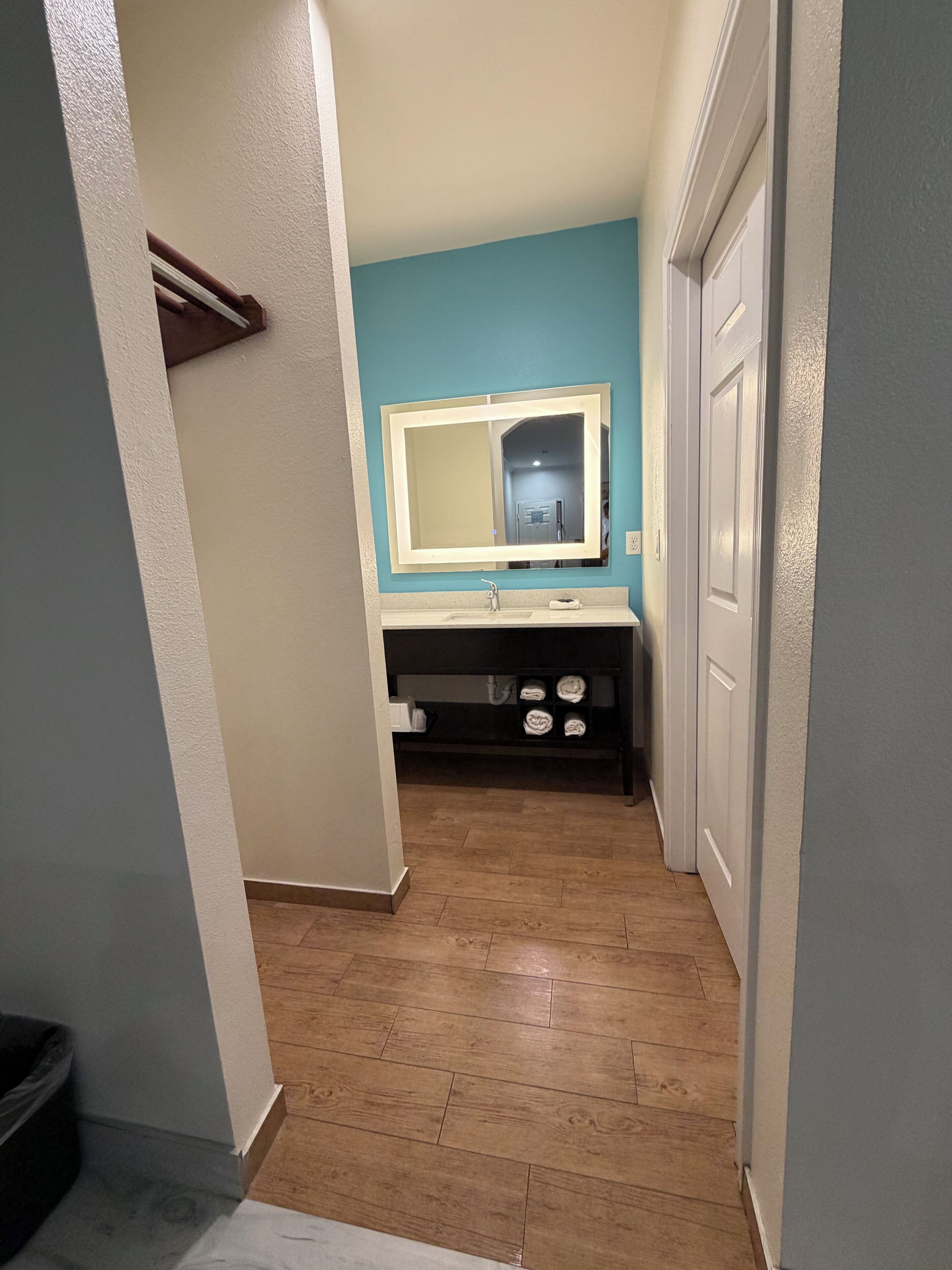 Habitación individual económica | Decoración individual, mobiliario individual, escritorio