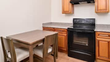 Fridge, microwave