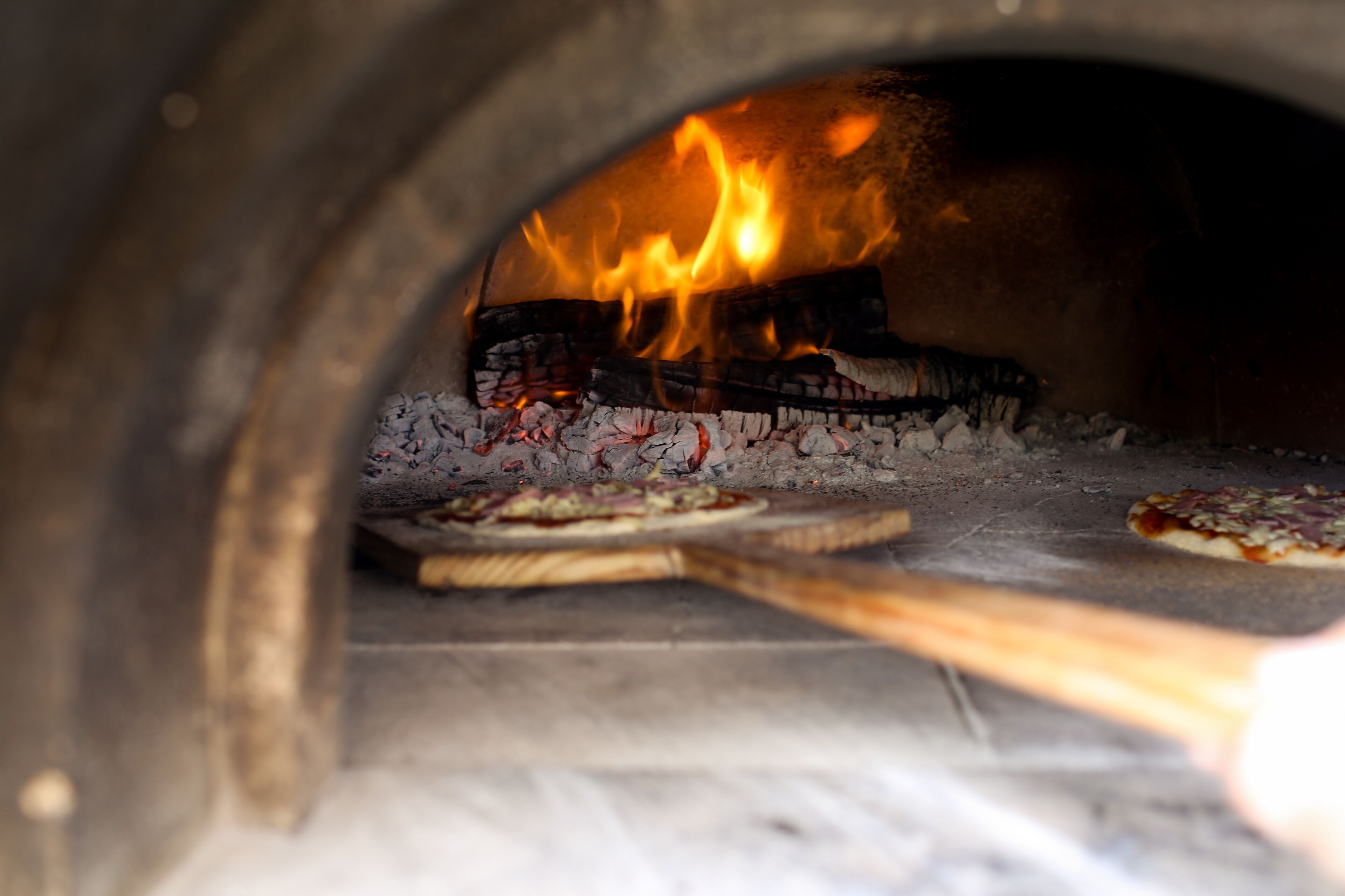 breakfast, lunch and dinner served