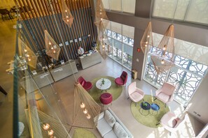 Lobby - City Express Plus by Marriott Medellin Colombia (Medellín)