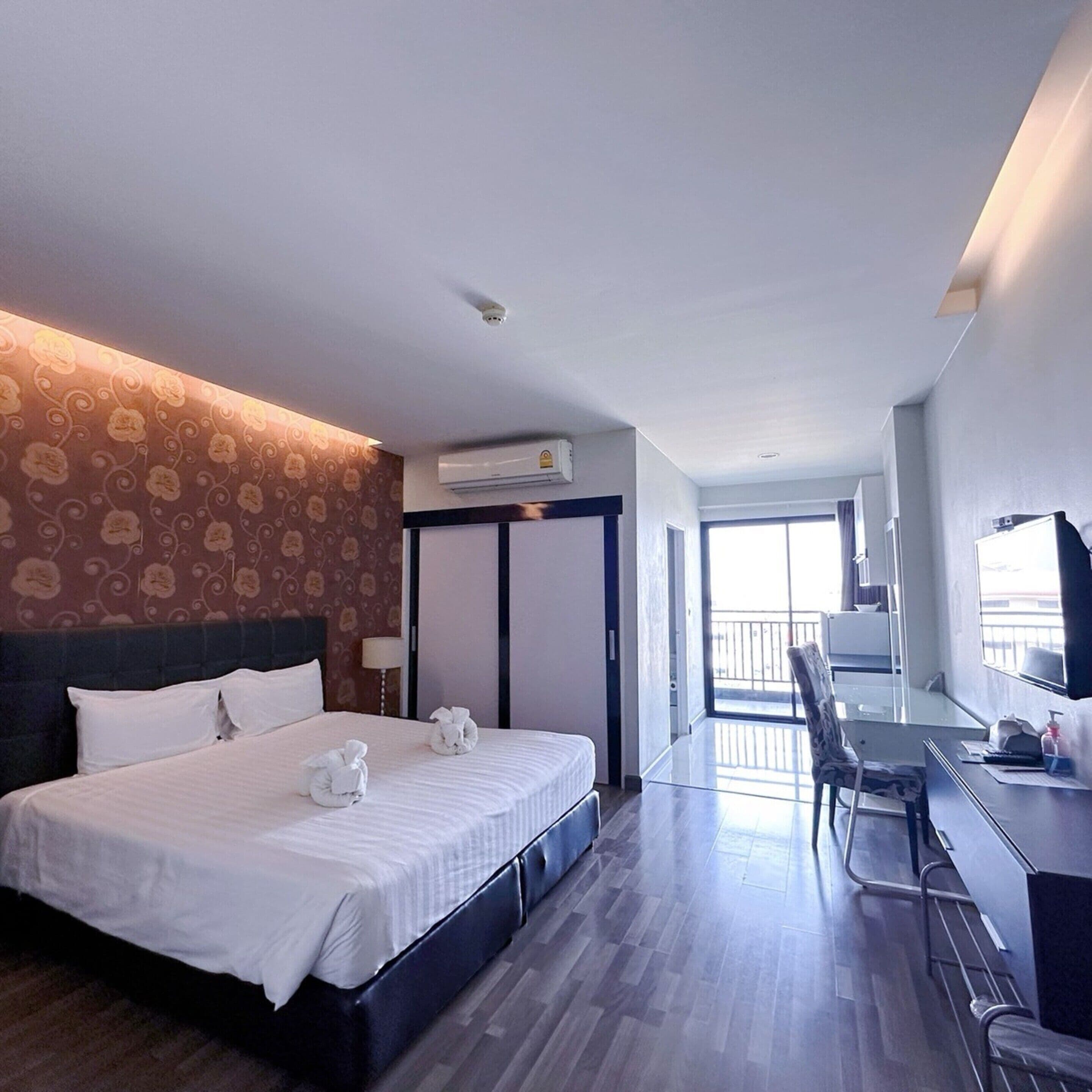 Superior Room, 1 King Bed | Hochwertige Bettwaren, Minibar (mit einigen kostenlosen Artikeln)