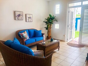 スマートテレビ、ステレオ