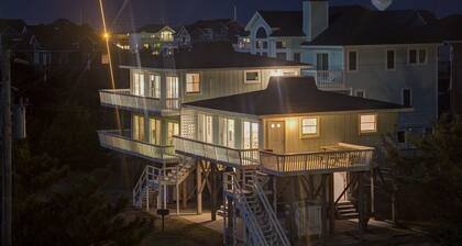 Semi-Oceanfront Beach Cottage I. Access across street to shops and restaurants