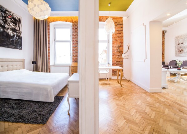 2 chambres, fer et planche à repasser, accès au Wi-Fi (inclus)