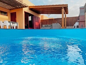 Piscine extérieure, piscine chauffée