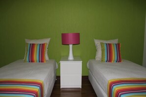 3 bedrooms, soundproofing, iron/ironing board, free WiFi