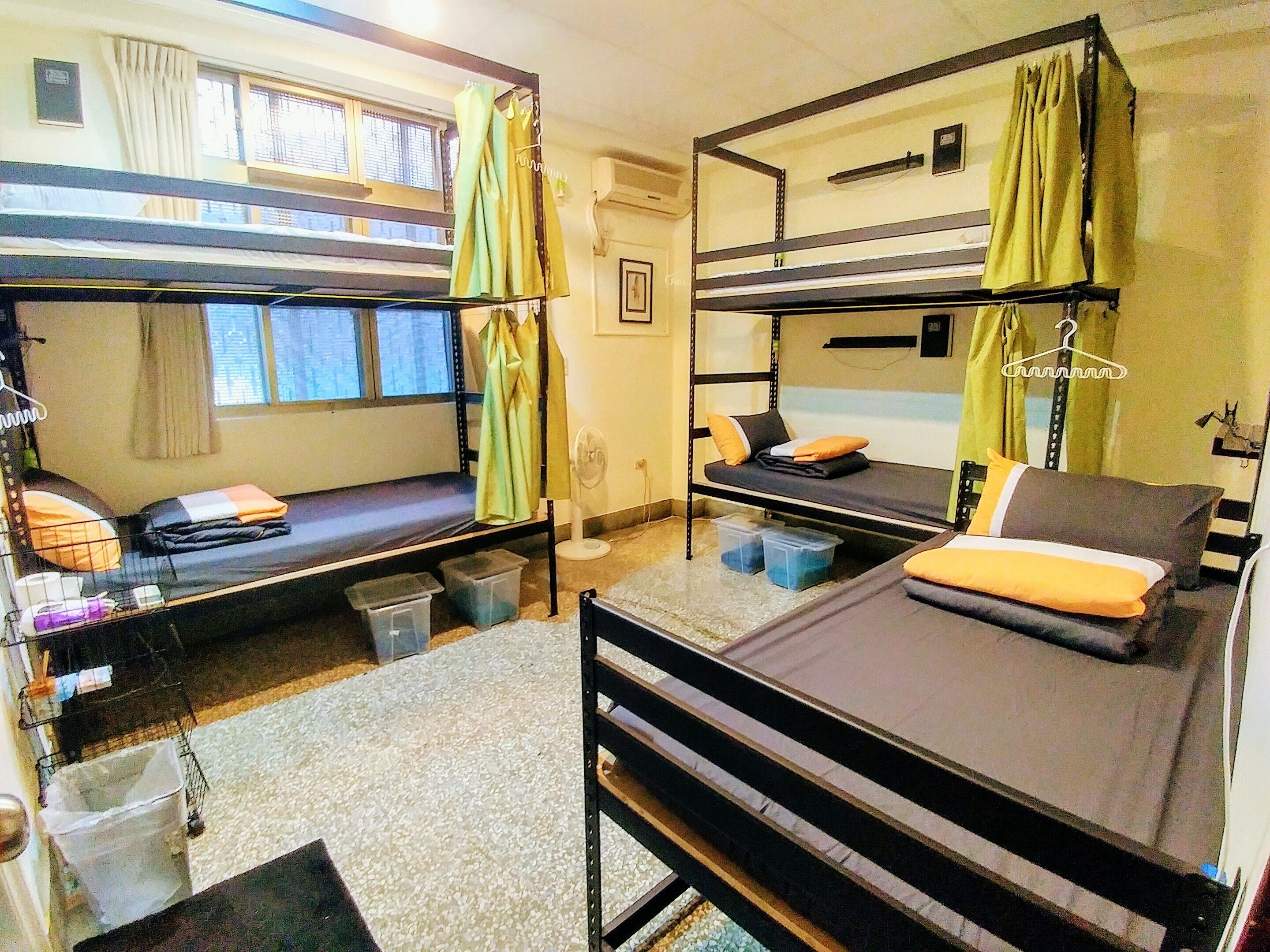 经济宿舍, 男女混合宿舍, 私人浴室, 城市景观 | 遮光窗帘、免费 WiFi