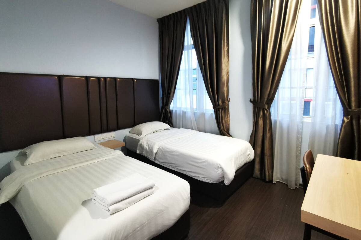 Twin Room | Wi-fi percuma, cadar katil 