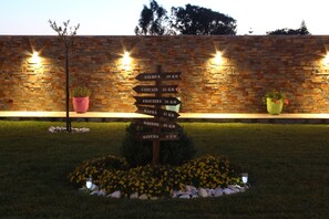 Property grounds - Casa da Monservia - Countryside, sea and mountains ... so close to you. (Casal de Monservia)