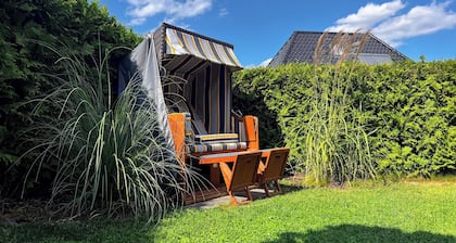 Villa Fleesenstrand am See | with outdoor whirlpool | Sky TV | Fireplace | sauna