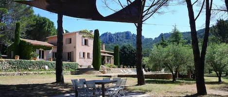 Restauration extérieure