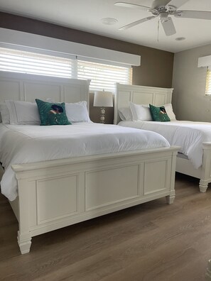 3 bedrooms, in-room safe, desk, iron/ironing board