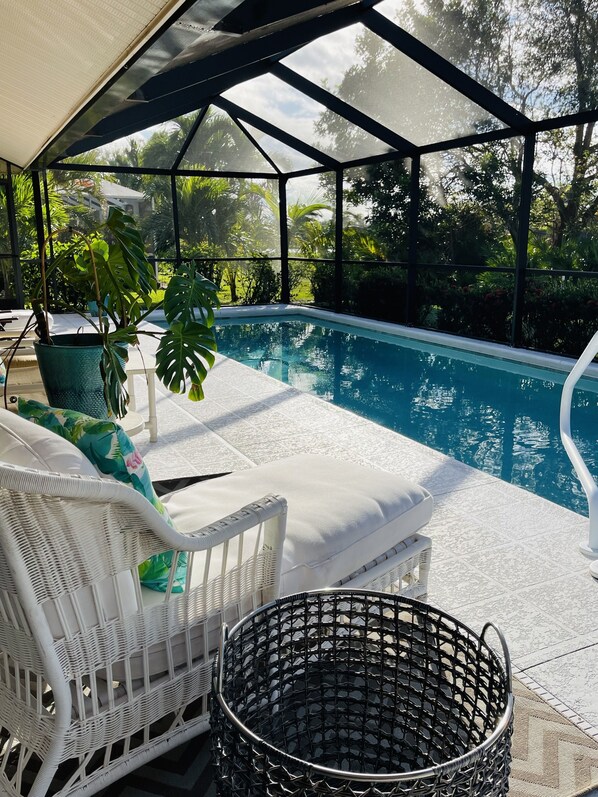 Outdoor pool, a heated pool