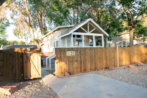 Exterior of Mesa Arch Cabin at Edge of the Desert in Moab