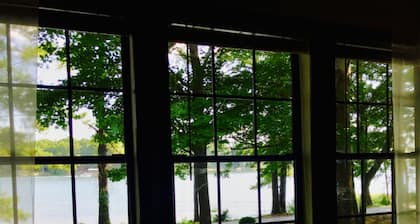 Dive into Serenity: 230ft Shore Views on Exclusive Peninsula