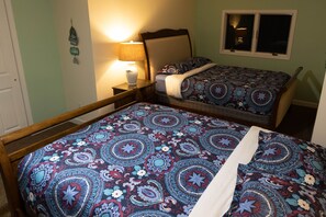 3 quartos, escrivaninha, Wi-Fi de cortesia, roupa de cama