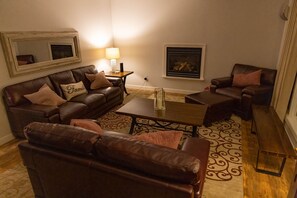 Télévision, cheminée, Netflix, Hulu