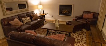 Luxury Living On The Lake