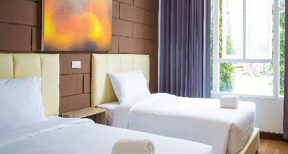 The Zell Budget Hotel Buriam