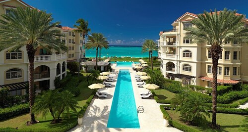 Luxus 2 Bed 2 Bath Condo im Herzen von Grace Bay !!!