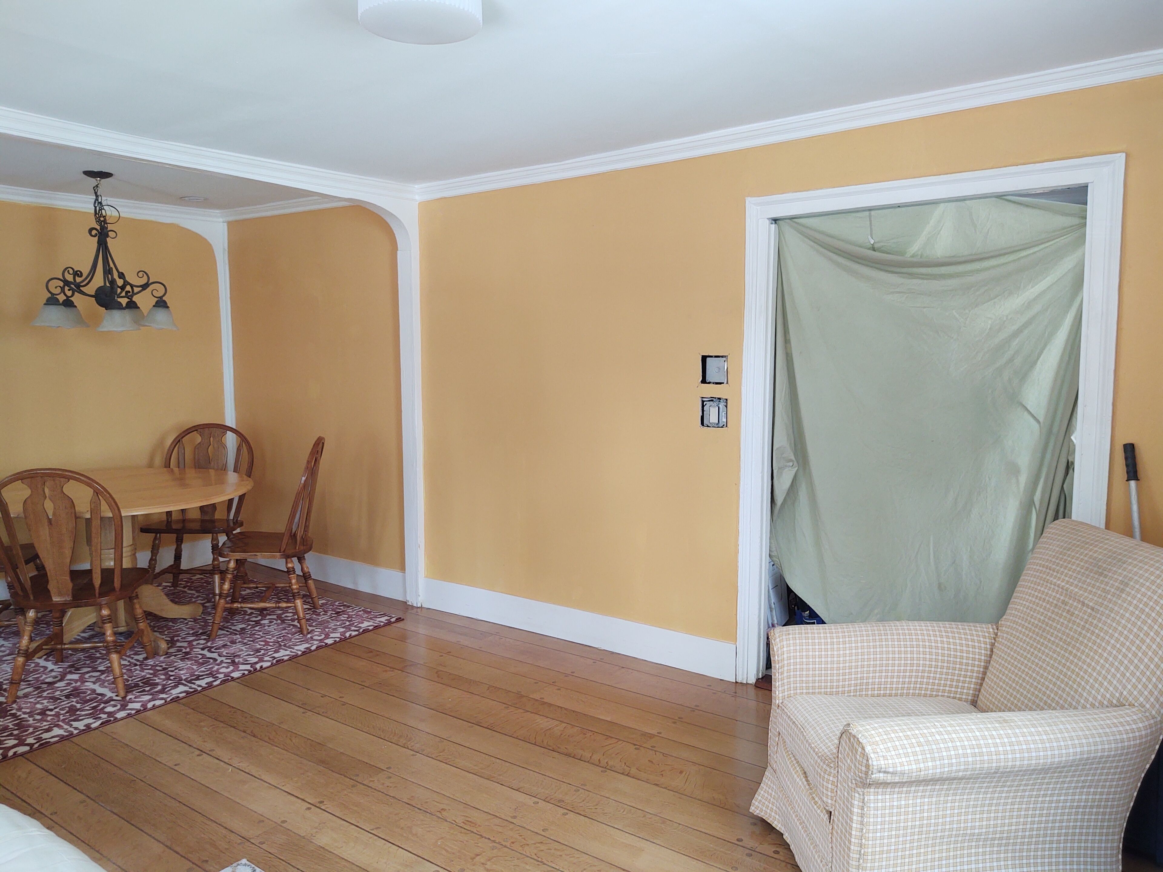 Family Apartment Near Marinas/Downtown Newport, Rhode Island. 