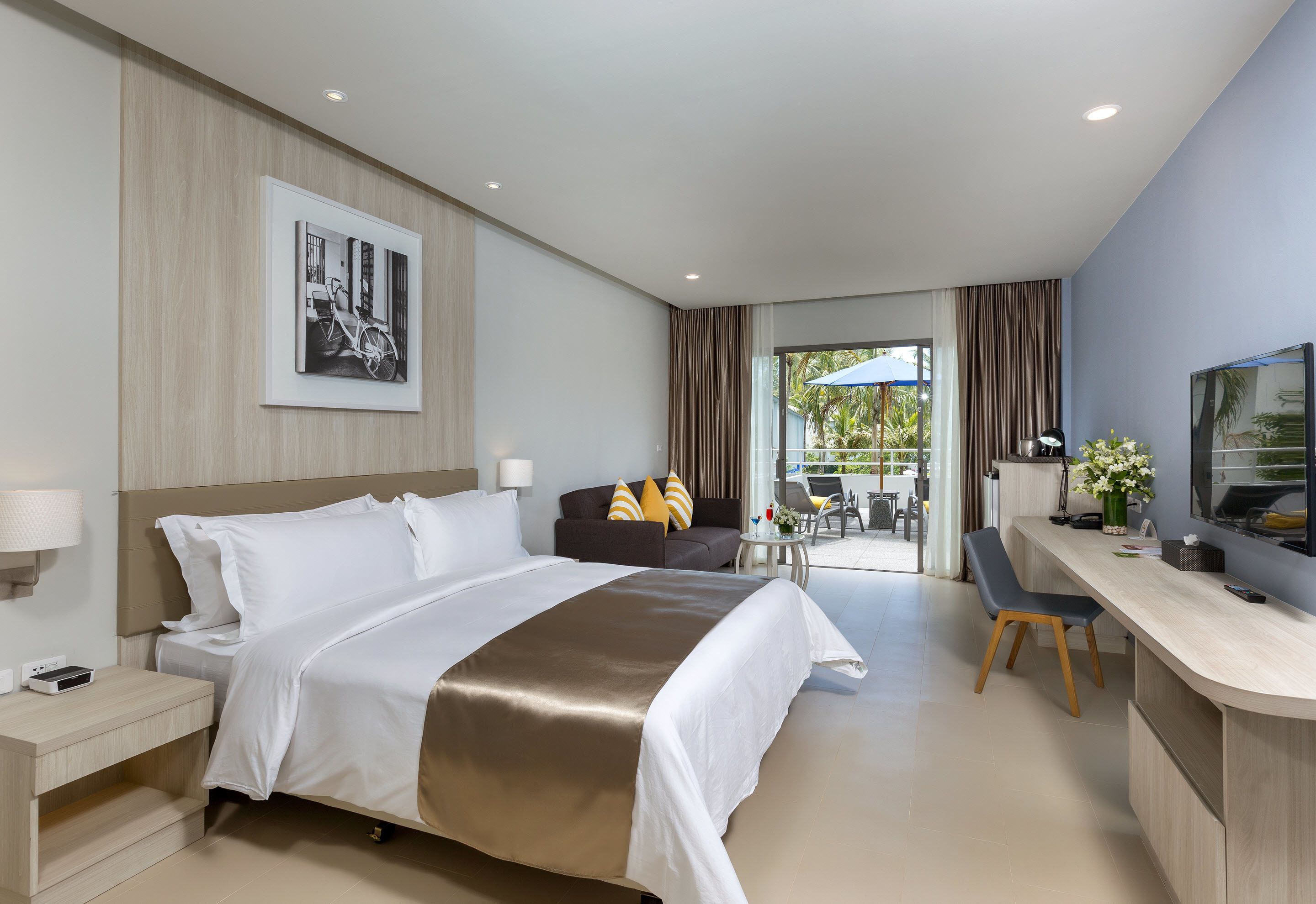 Deluxe Triple Room (Family Wing) | 防过敏的被褥、客房内保险箱、遮光窗帘、熨斗/熨衣板