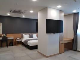 Premium bedding, desk, blackout drapes, iron/ironing board